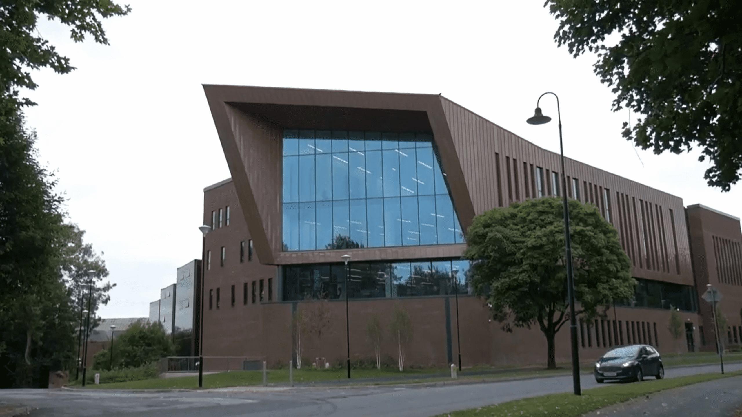 Lighting solution for UL’s new Gluxman Library from Kellihers/CT Electric